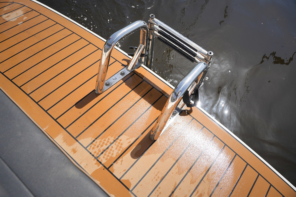 foto: 27 Interboat Intender 820