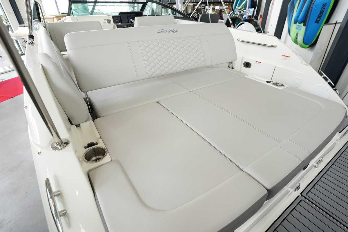 foto: 76 Sea Ray SDX 250