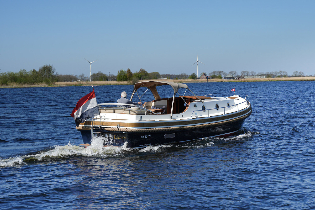 foto: 24 Pieterse 1050 Motorvlet