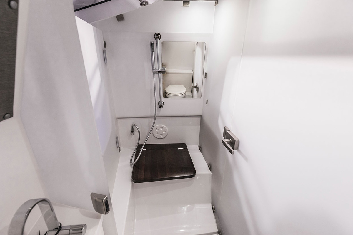 foto: 9 Axopar 37 XC Cross Cabin