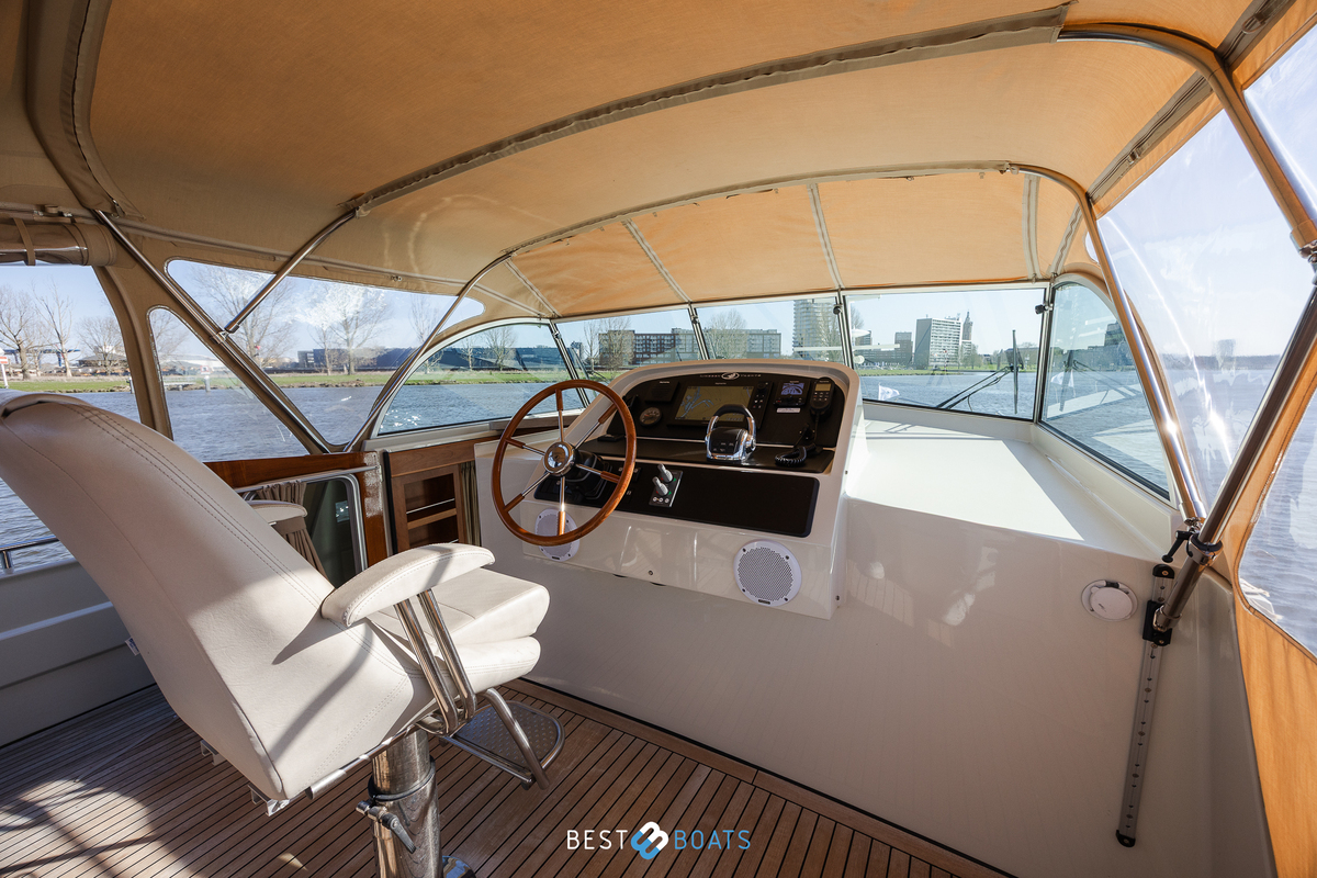 foto: 21 Linssen  Grand Sturdy 40.0 AC