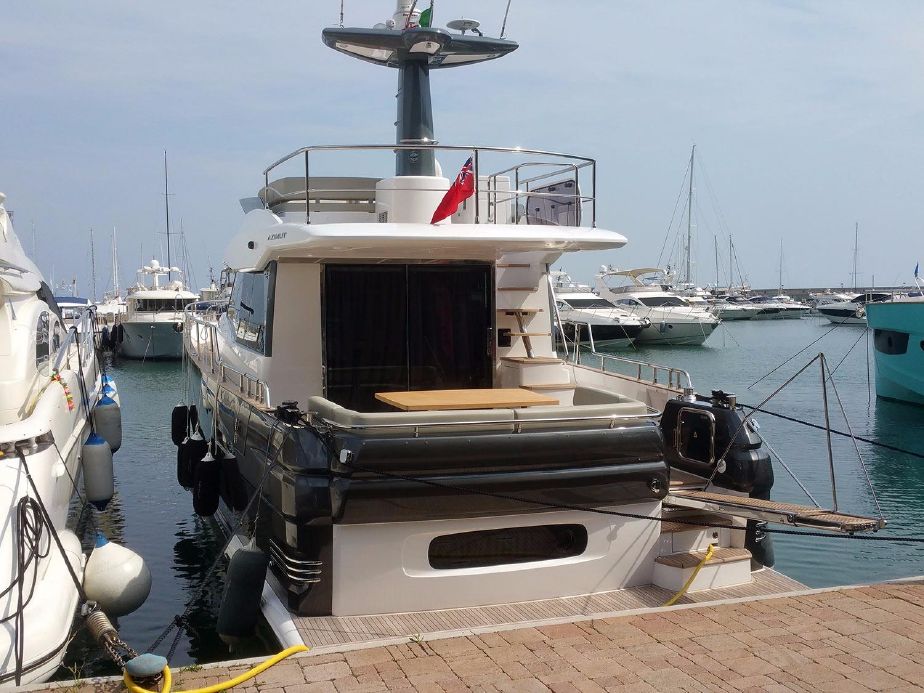 foto: 17 Azimut Magellano 53