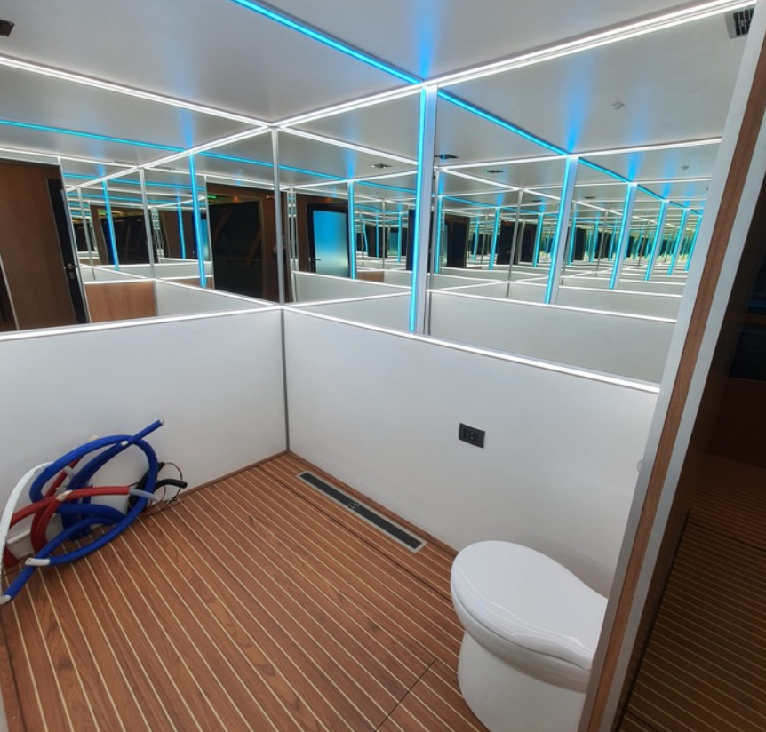 foto: 5 Houseboat Holiday Sun Deck 60