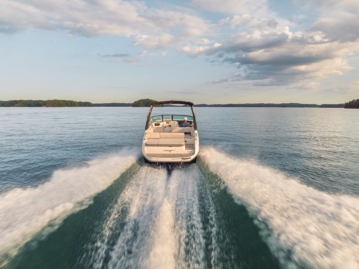 foto: 15 Sea Ray SDX 250  