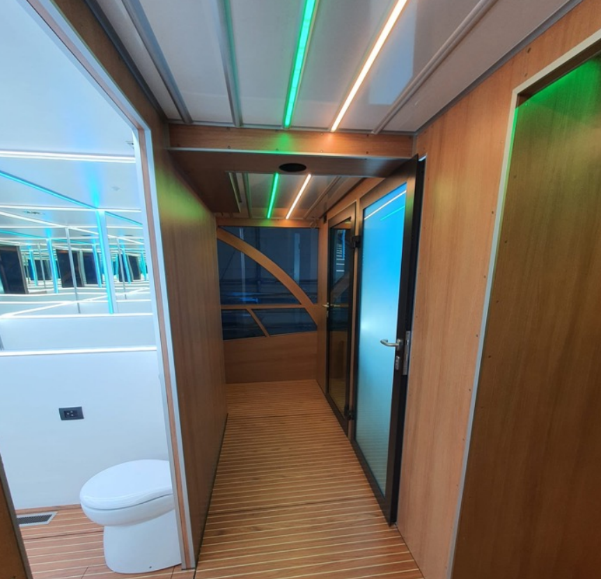 foto: 6 Houseboat Holiday Sun Deck 60