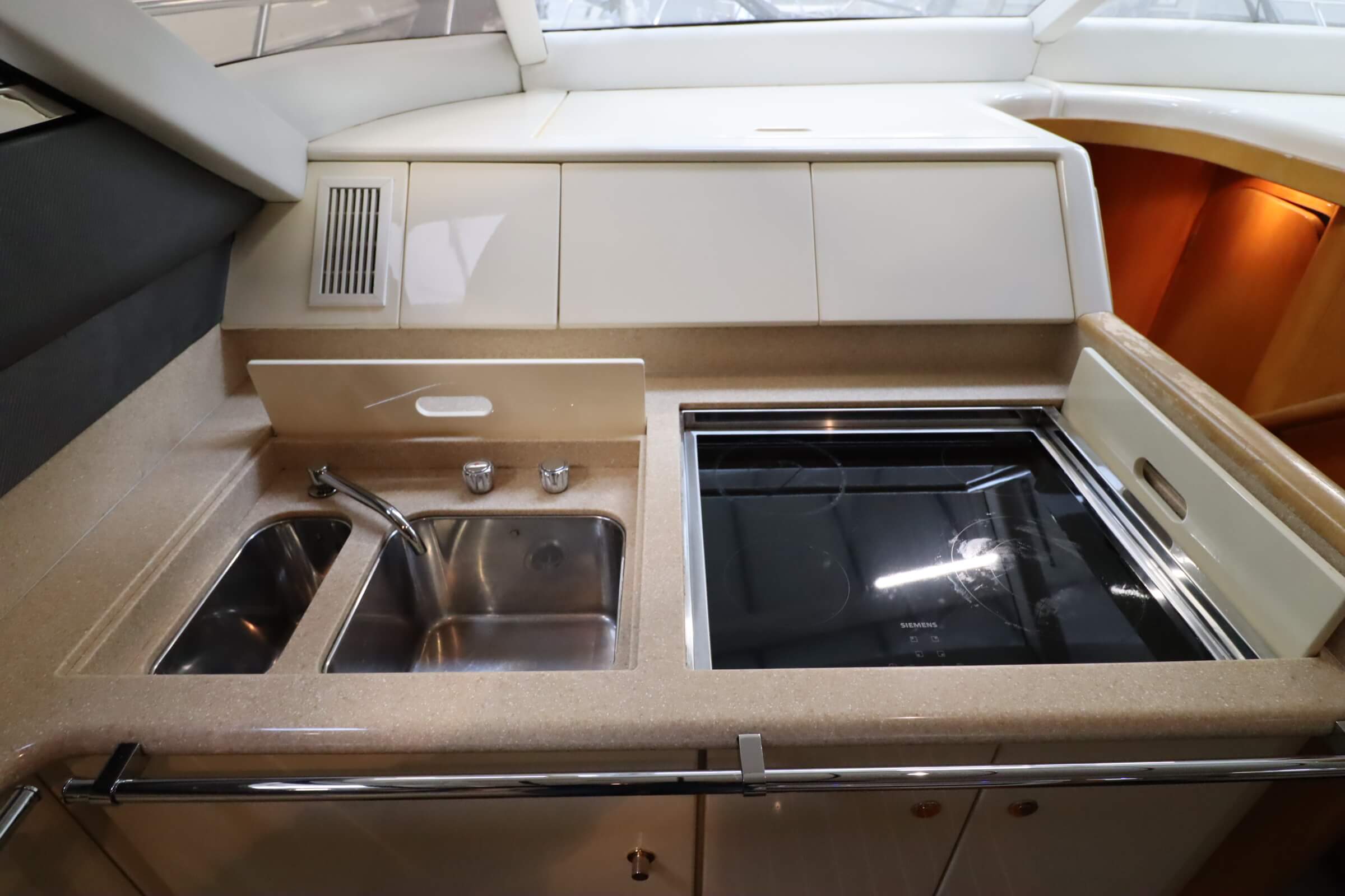 foto: 14 Fairline Squadron 50