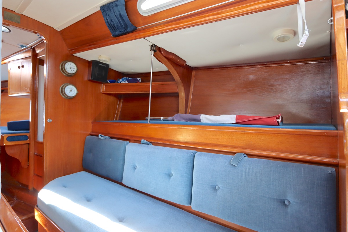 foto: 18 Holman & Pye Red Admiral 36