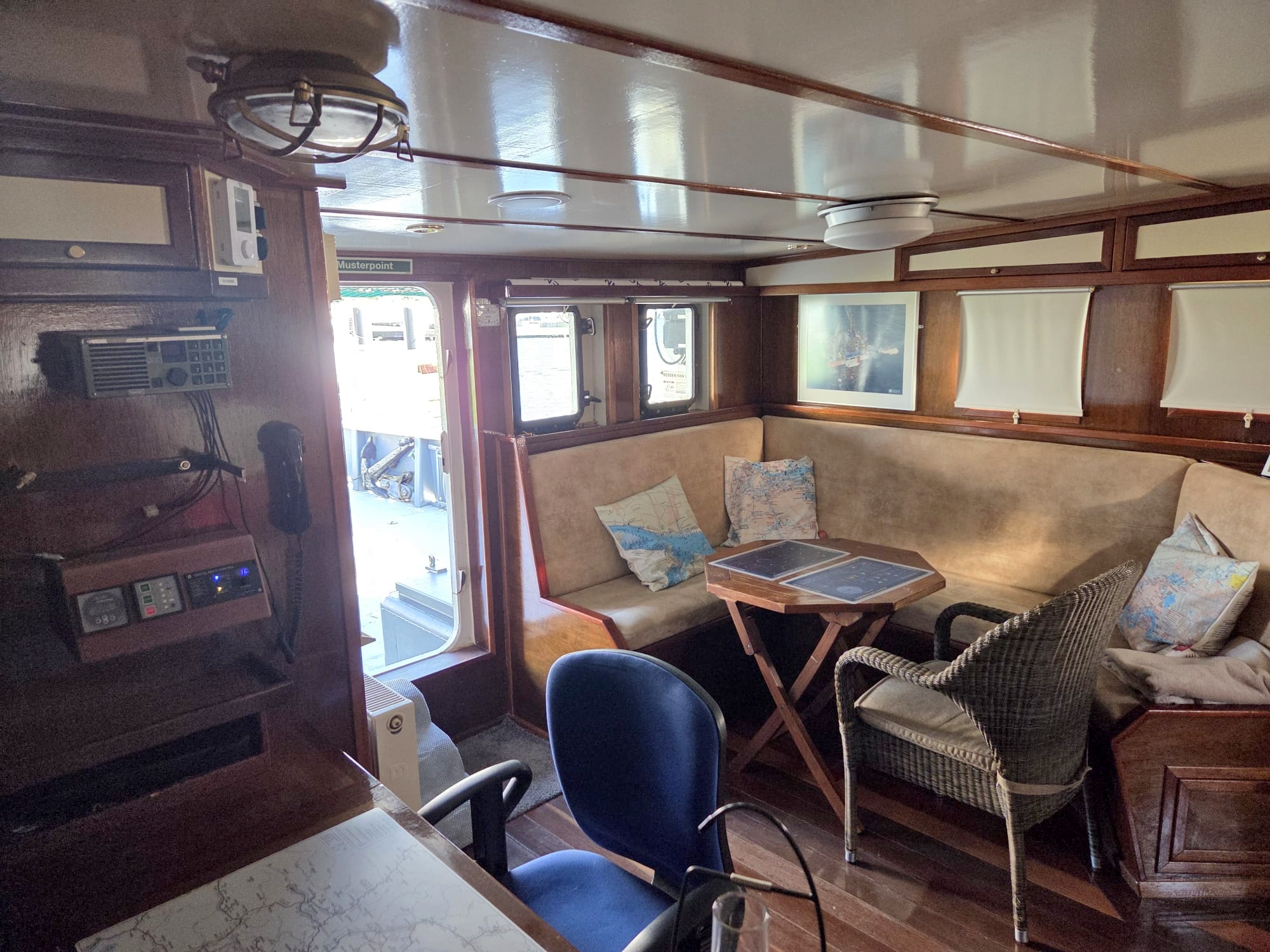 foto: 16 Bugsier Bugsier Sleper 21.20