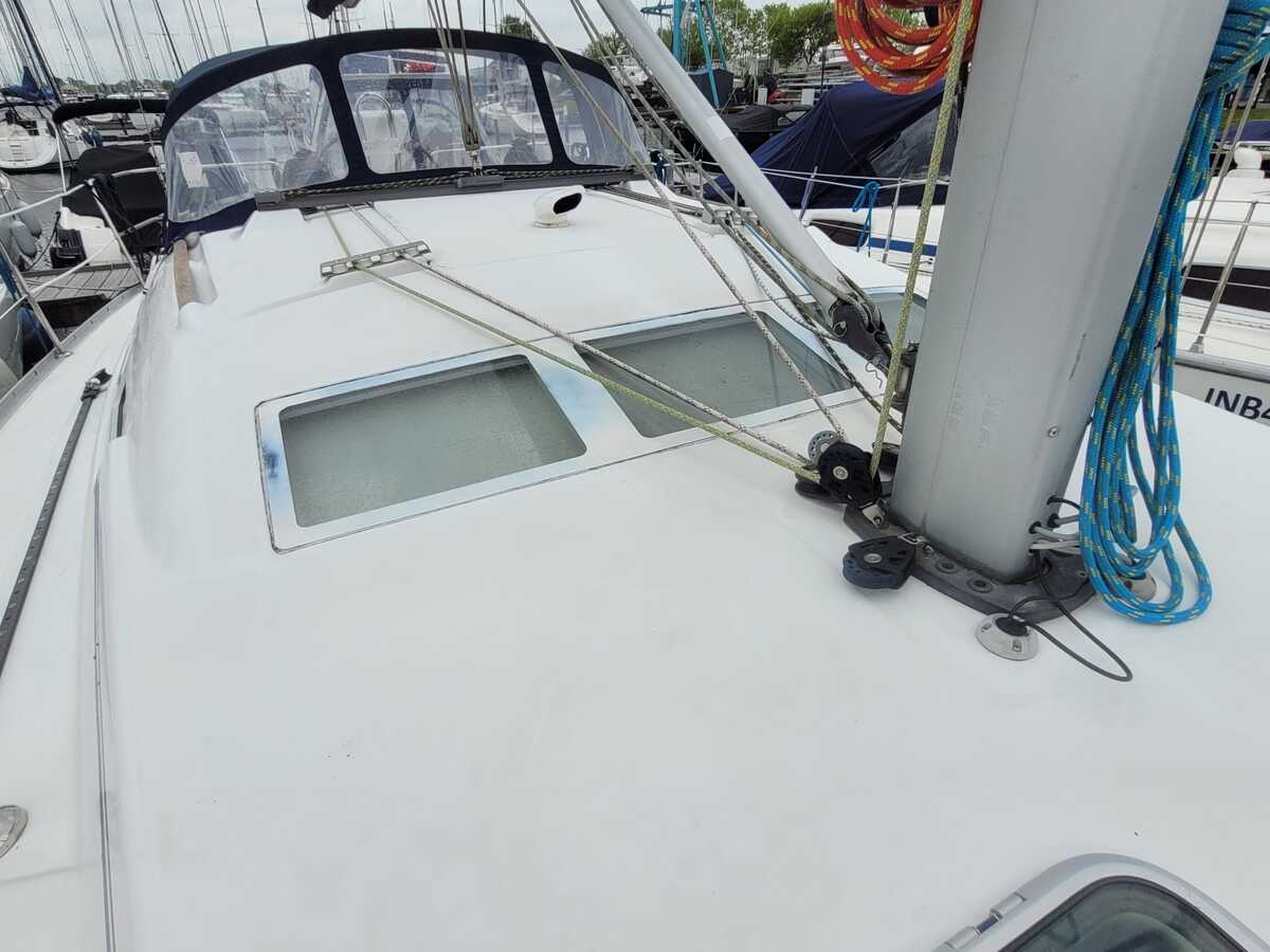 foto: 15 Beneteau Oceanis 373 Clipper