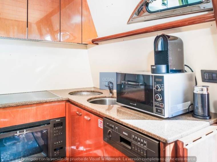 foto: 15 Ferretti 210 Fly