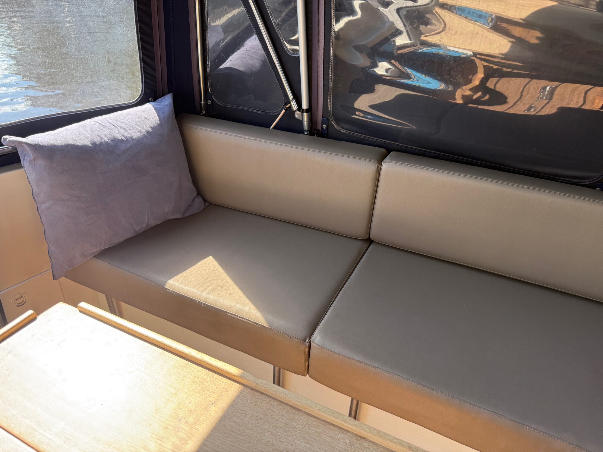 foto: 8 Excellent Excellent 9.60 OK