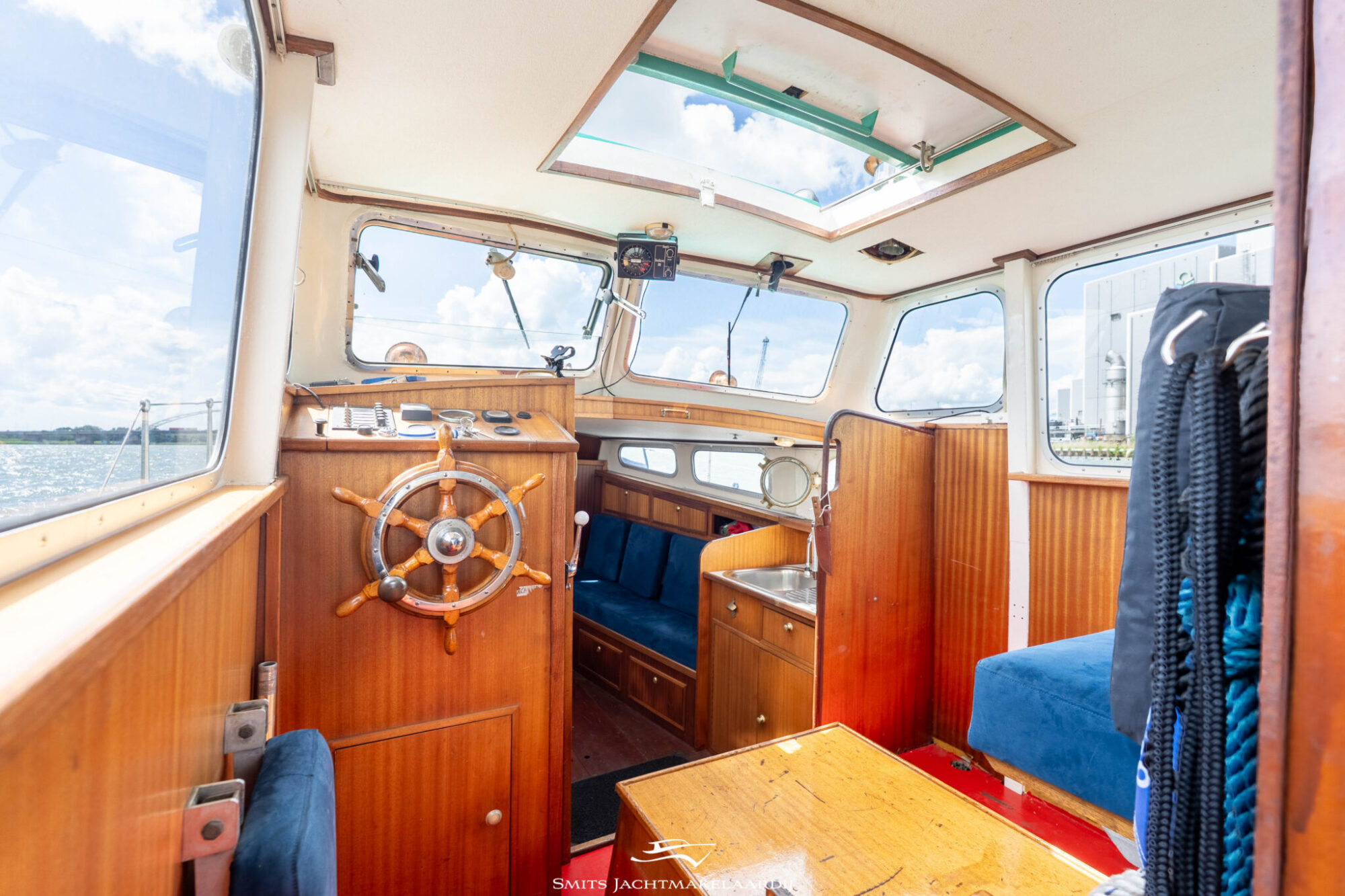 foto: 24 Damen Gillissen Vlet 8.50 OK