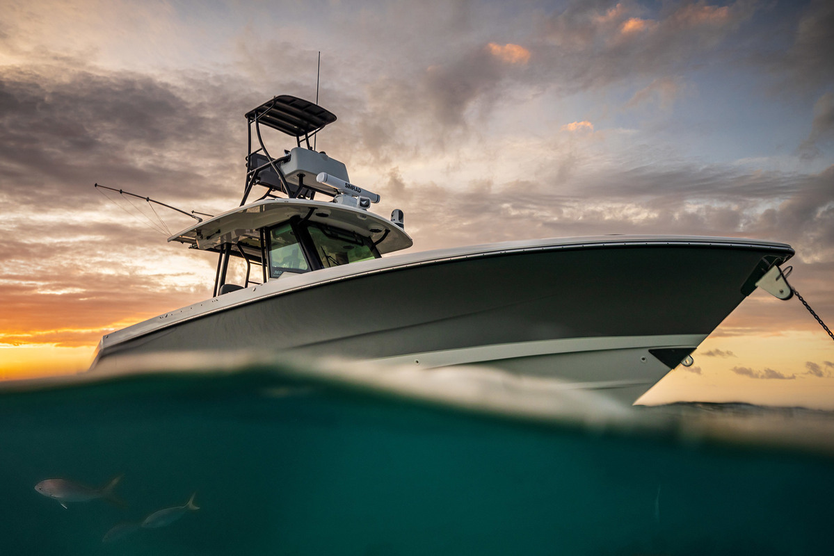 foto: 6 Boston Whaler 360 Outrage