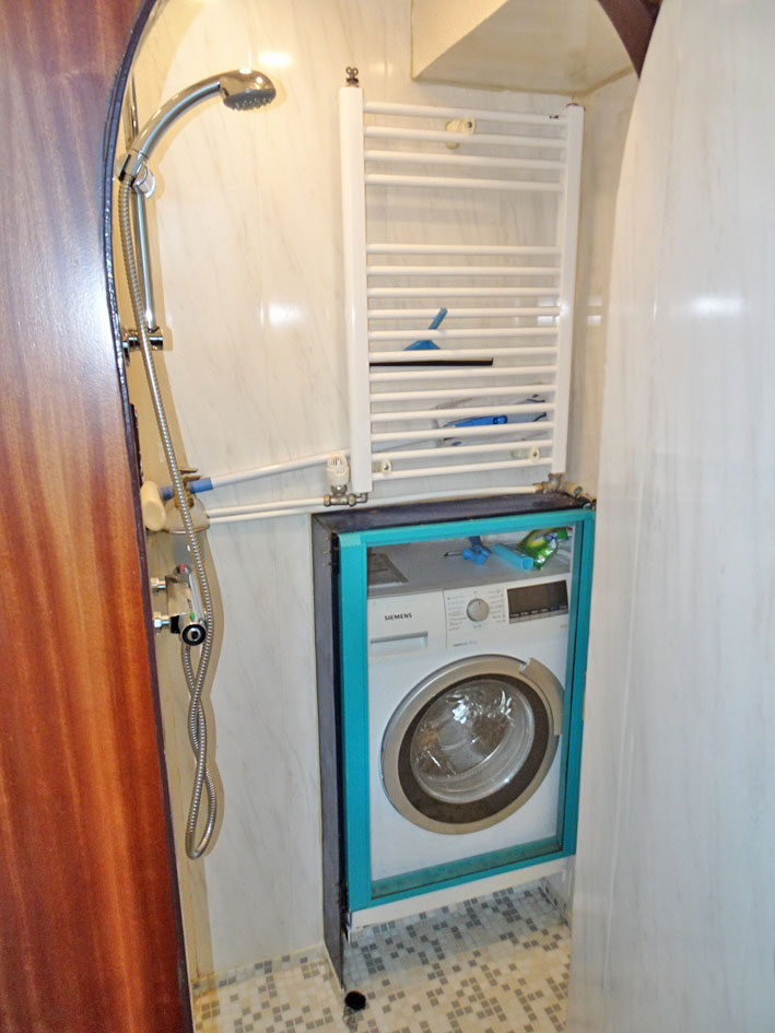 foto: 32 Trawlerjacht 48, zeegaand