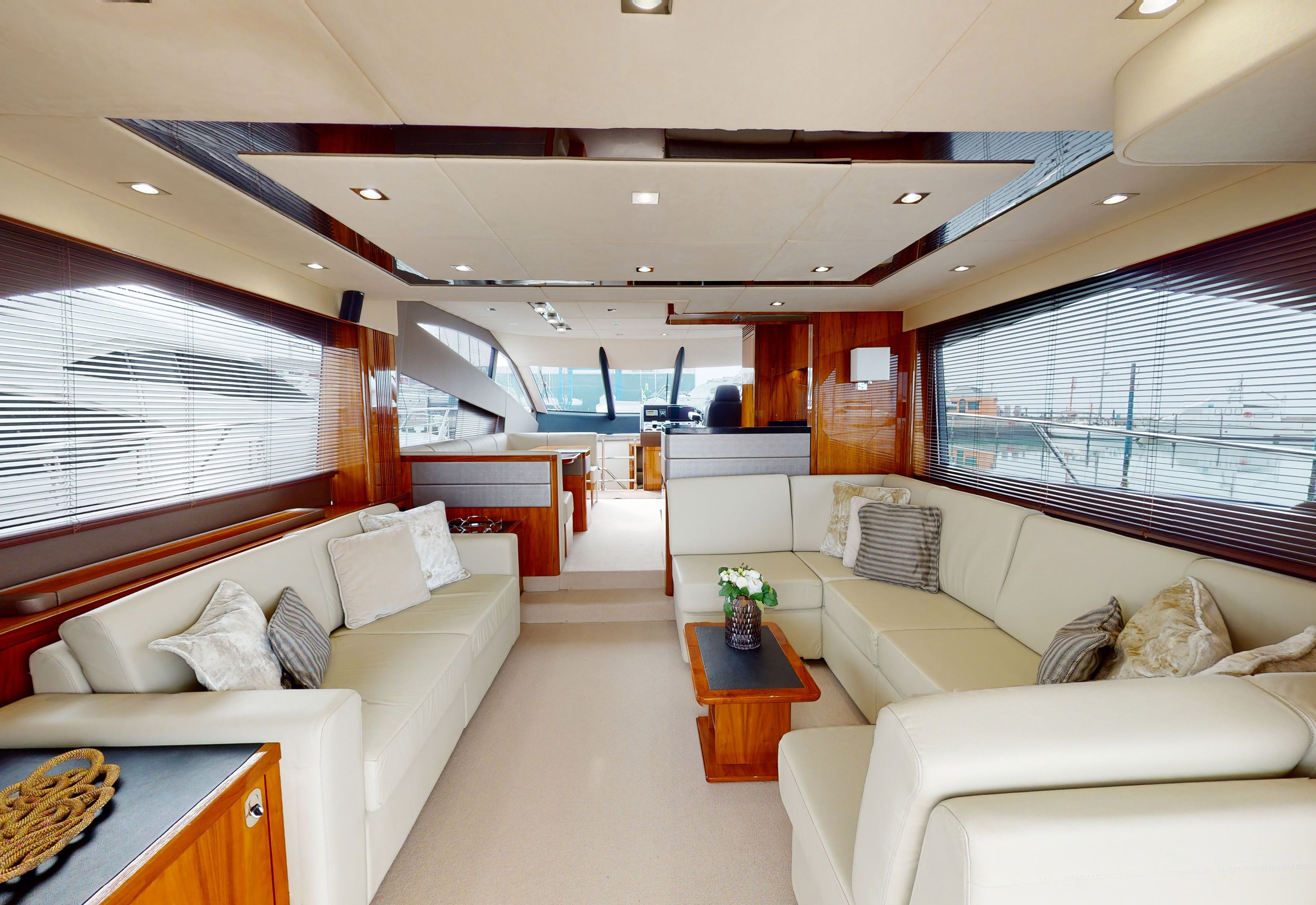 foto: 19 Sunseeker 65 Manhattan