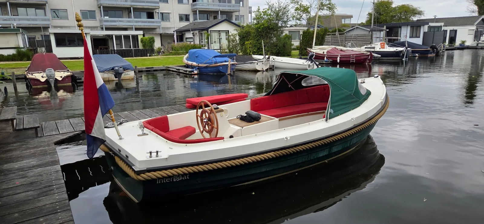 hoofdfoto: 1 interboat 19