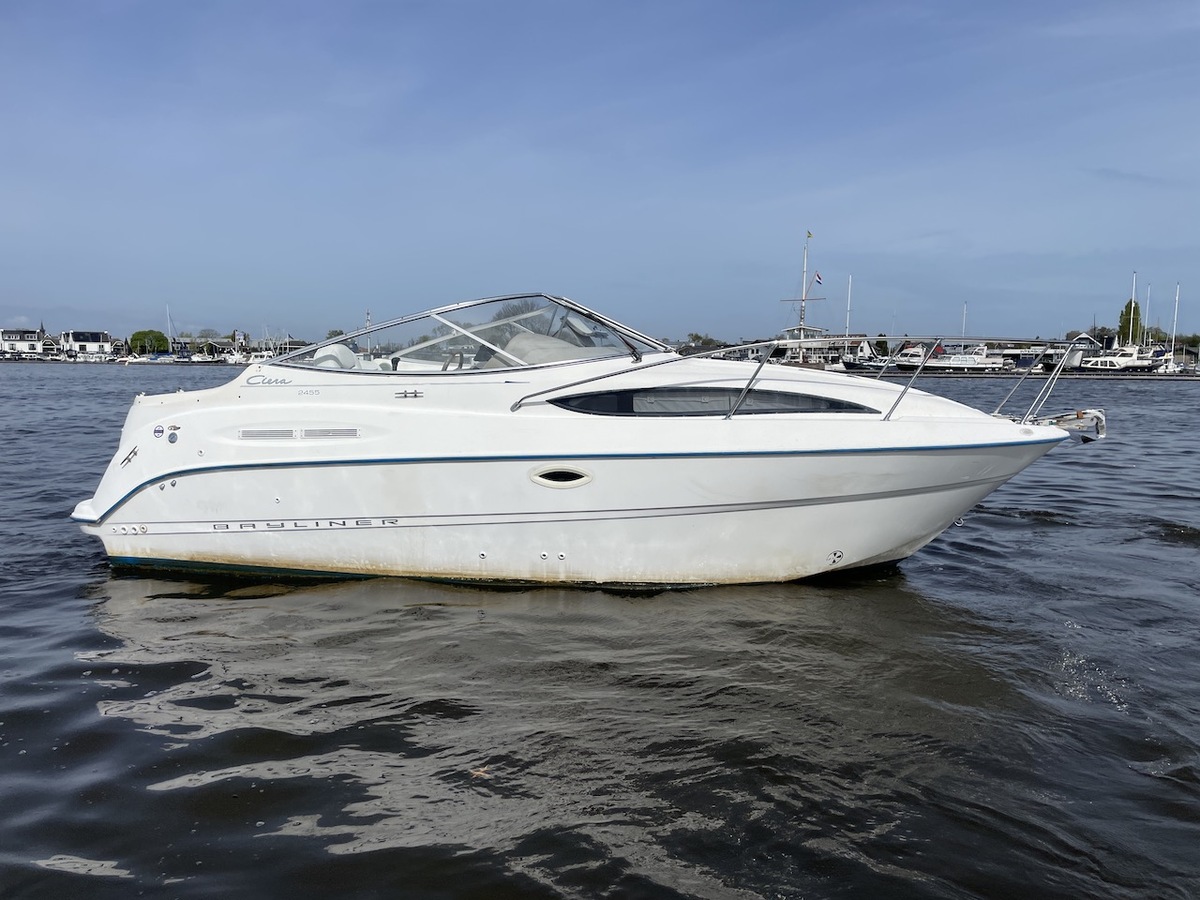 Bayliner 2455 Ciera
