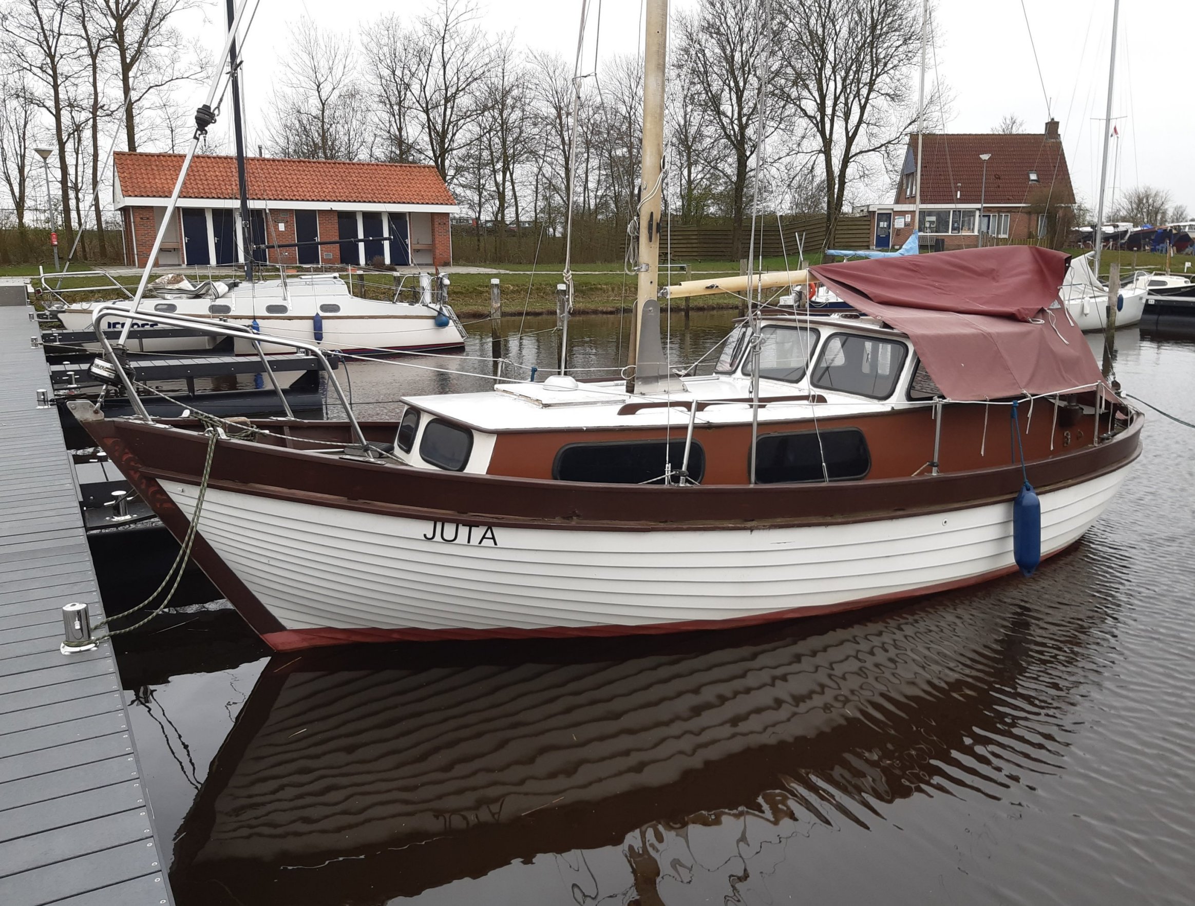 Marina 75