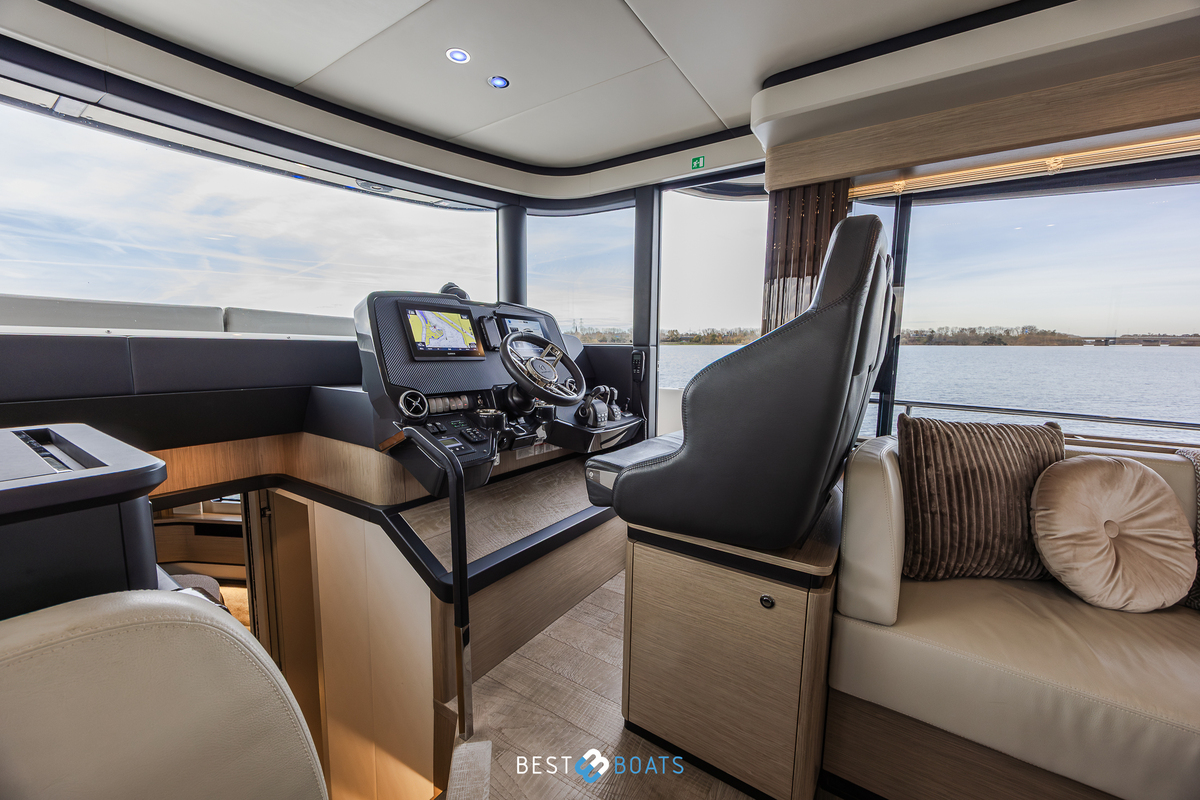 foto: 41 Absolute  Navetta 52