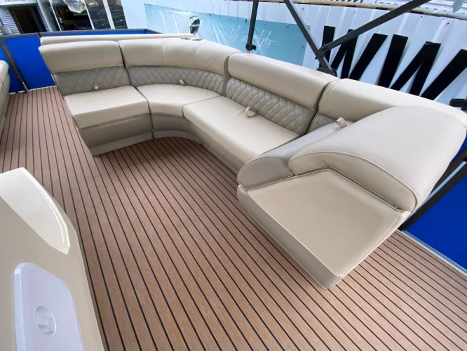 foto: 5 Pontoonboot 25FT 3-Tubes Blue
