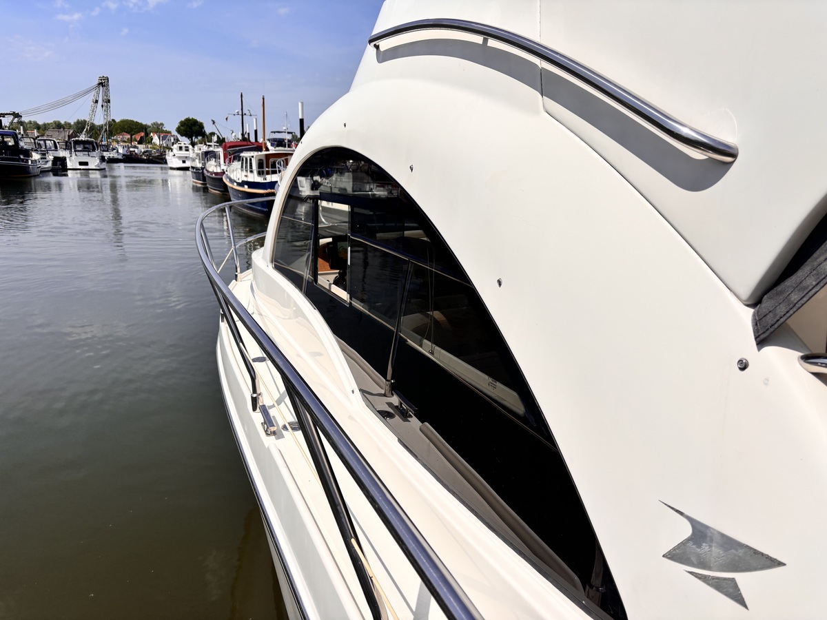 foto: 12 Rodman  30 Cruiser Flybridge 
