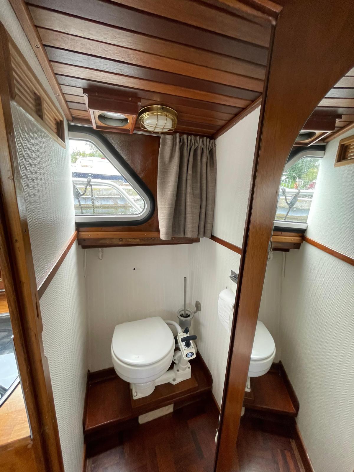 foto: 33 Beja Beja Kruiser Silverbird 8.45 OK