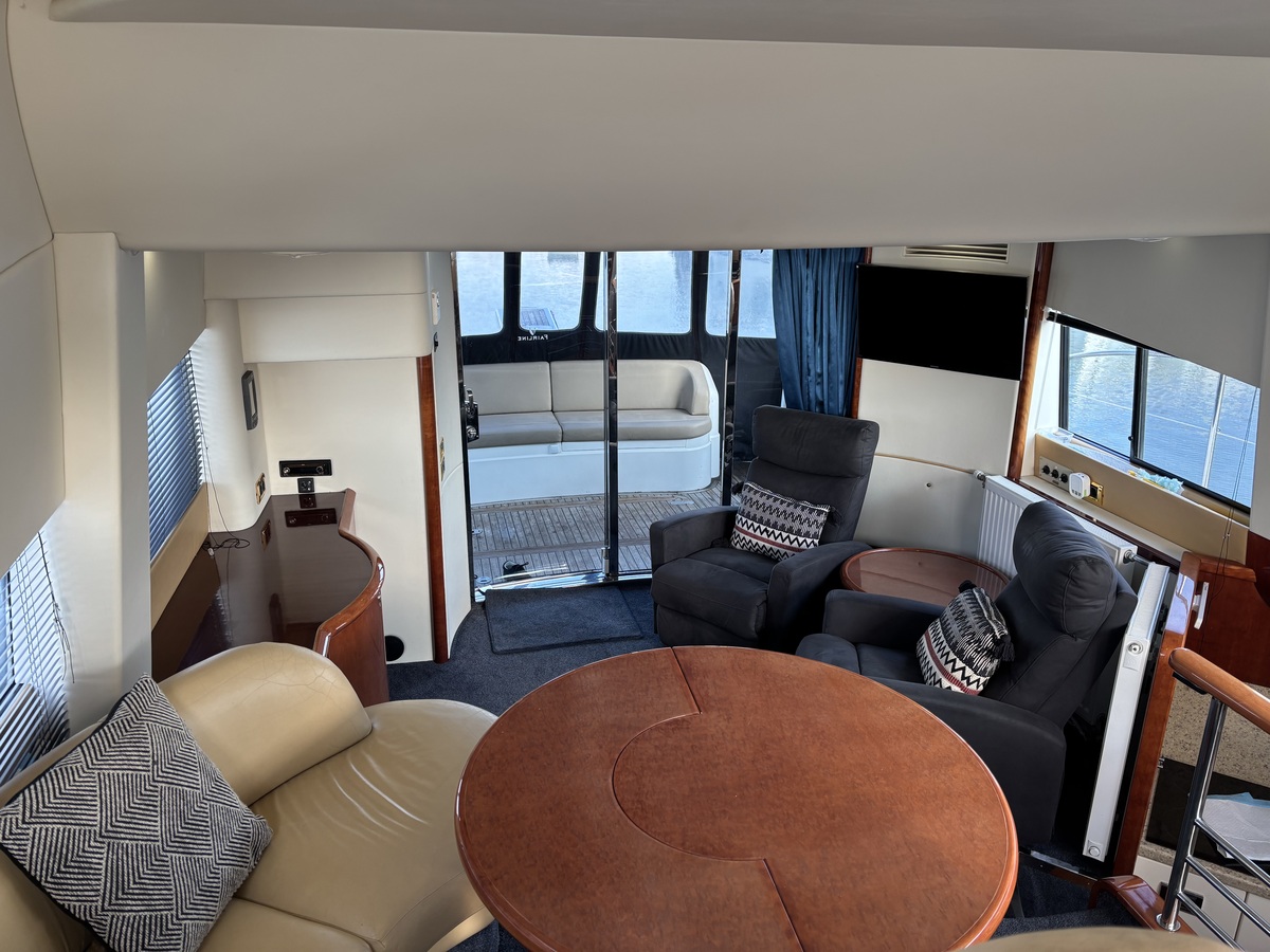 foto: 16 Fairline Squadron 52