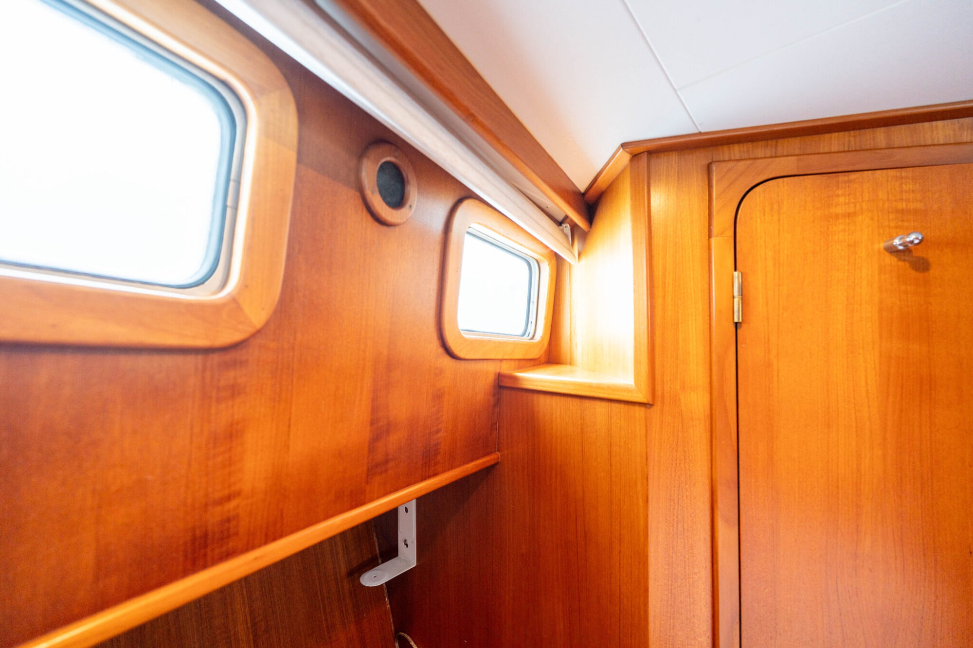 foto: 18 Pieter Beeldsnijder Pieter Beeldsnijder Spiegelkotter 15.00 VS