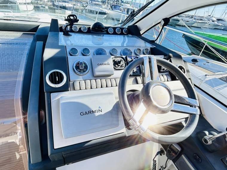 foto: 8 Fairline Targa 44 GT HT uitvoering