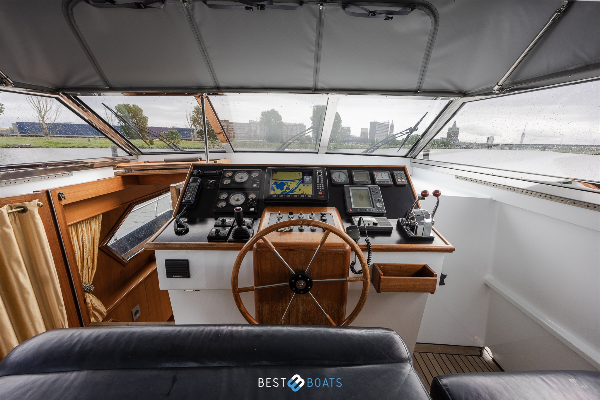 foto: 25 Wim Van Der Valk Continental 1700