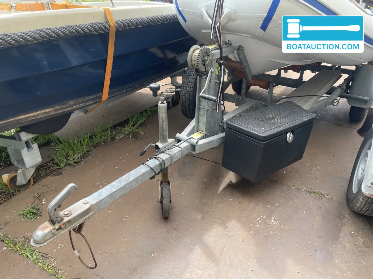 foto: 14 Lodestar 330
