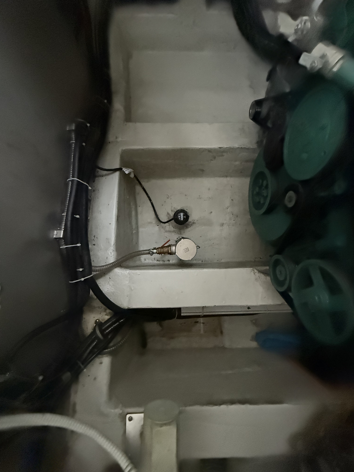 foto: 32 Bavaria Sport 35