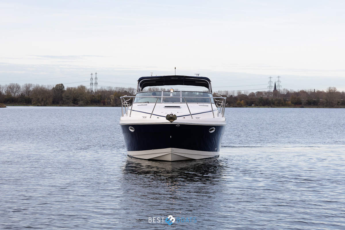 foto: 24 Rinker 342 Fiesta Vee