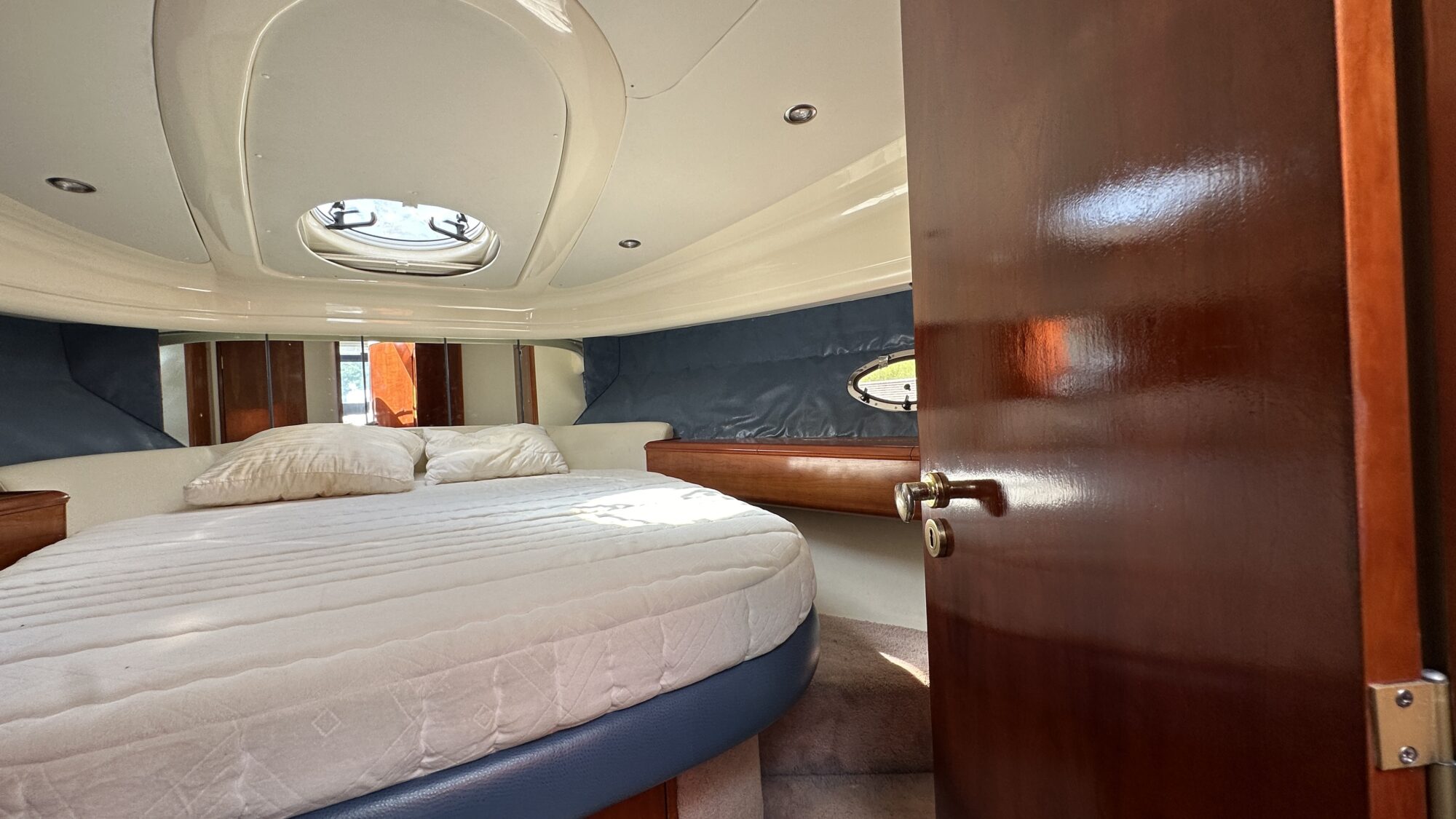 foto: 28 Fairline Fairline Phantom 40 Flybridge