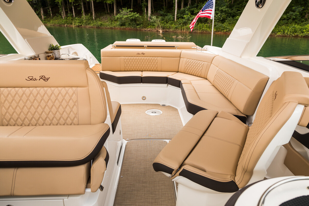 foto: 21 Sea Ray SLX 310 Outboard