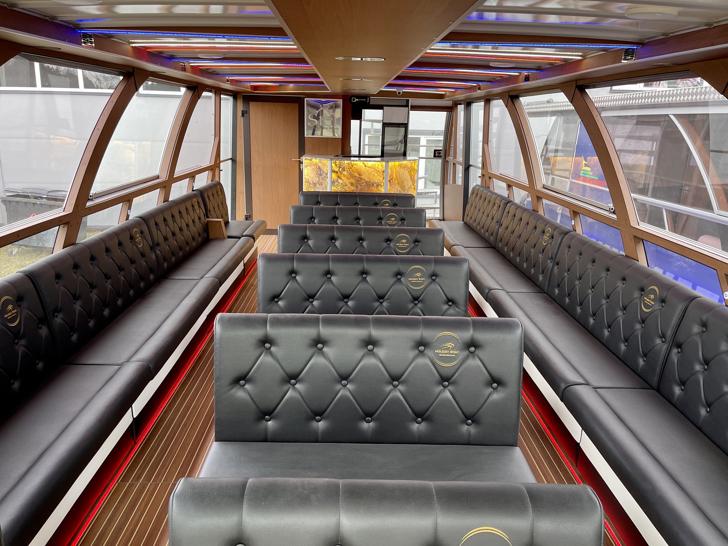 foto: 5 Houseboat Holiday Sun Deck 47