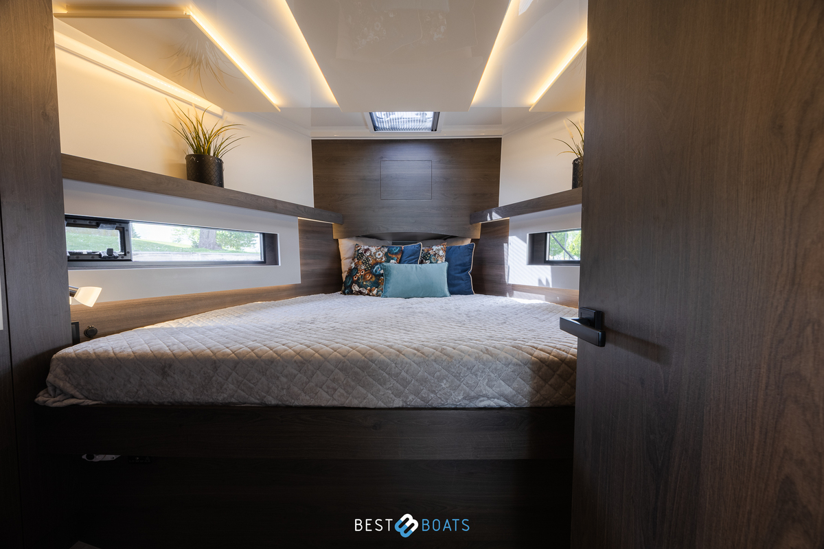 foto: 27 Cobra Yachts Futura 36 Premium Fly