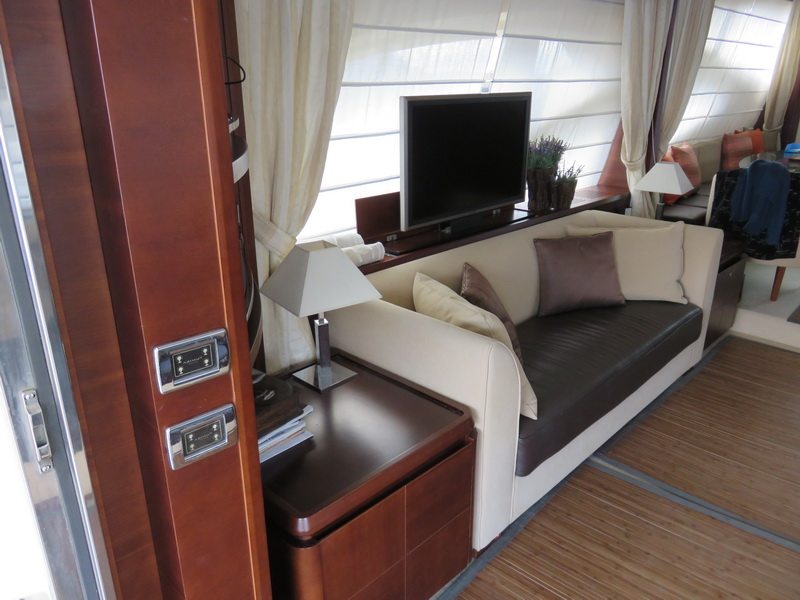 foto: 16 Azimut 75