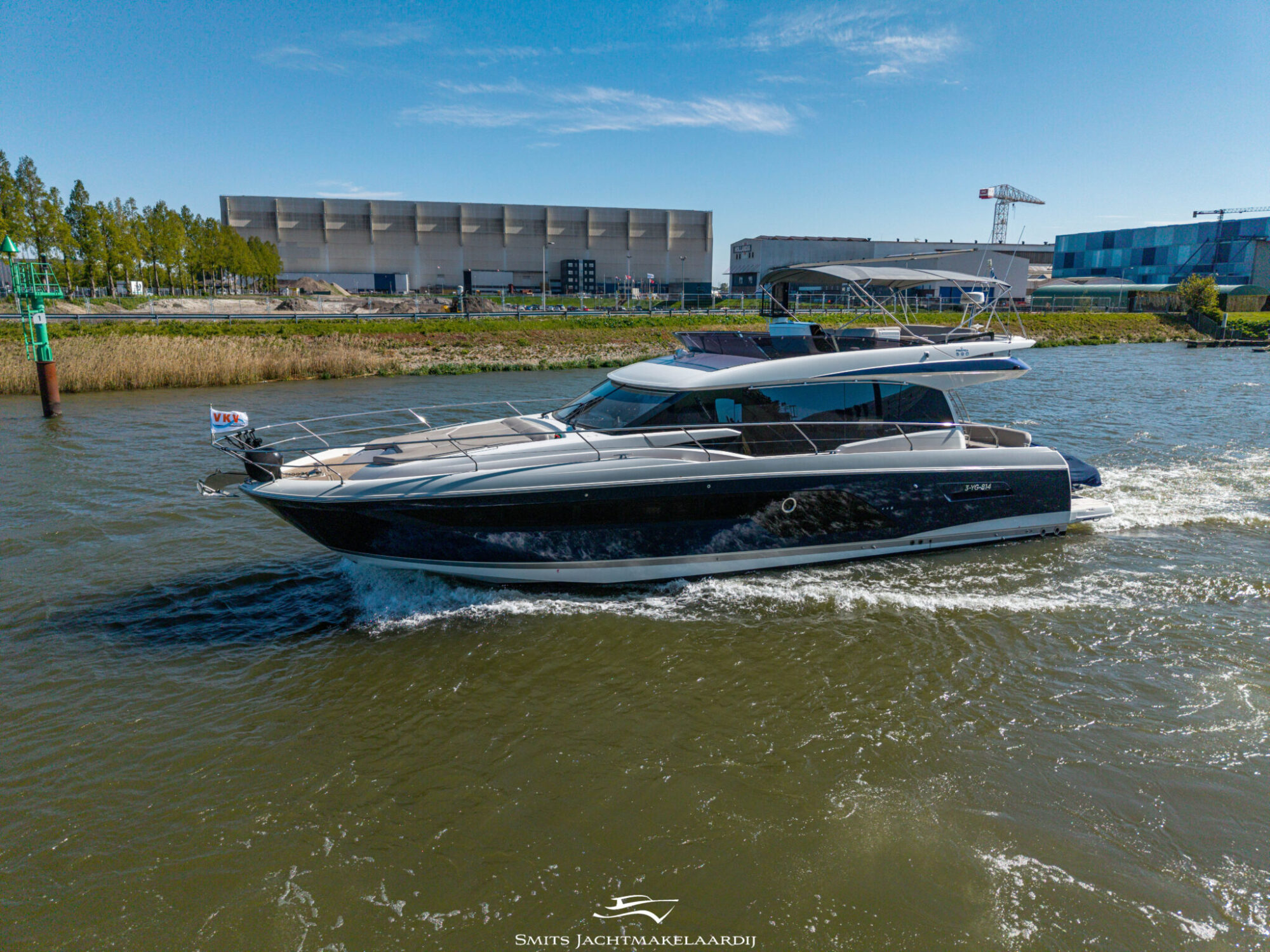 foto: 115 Prestige Prestige 590 Flybridge