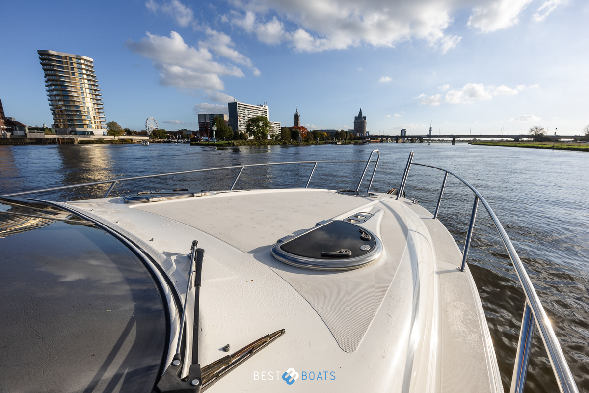 foto: 20 Bavaria 300 Sport