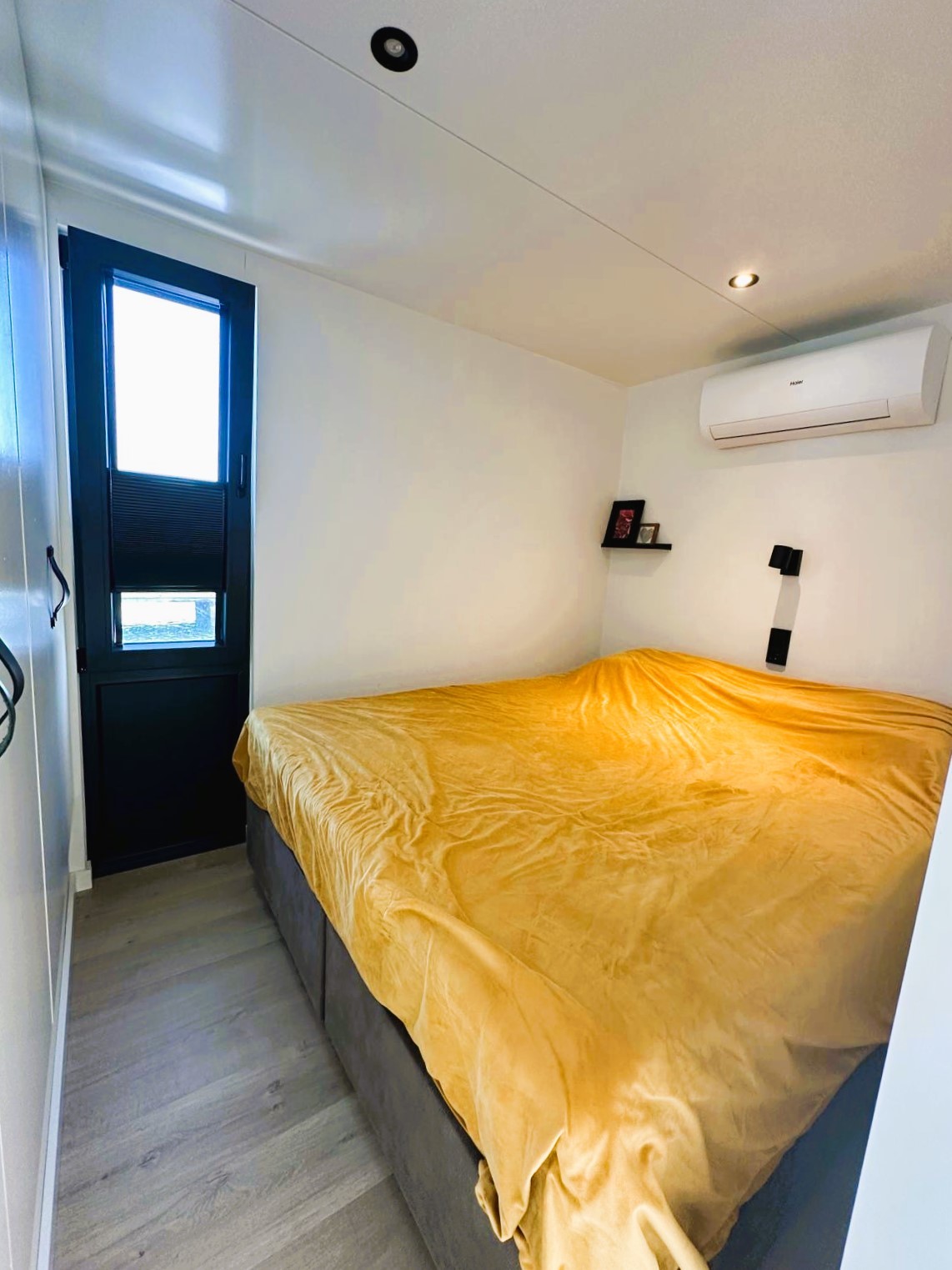 foto: 9 Havenlodge Castalia Houseboat Met Ligplaats