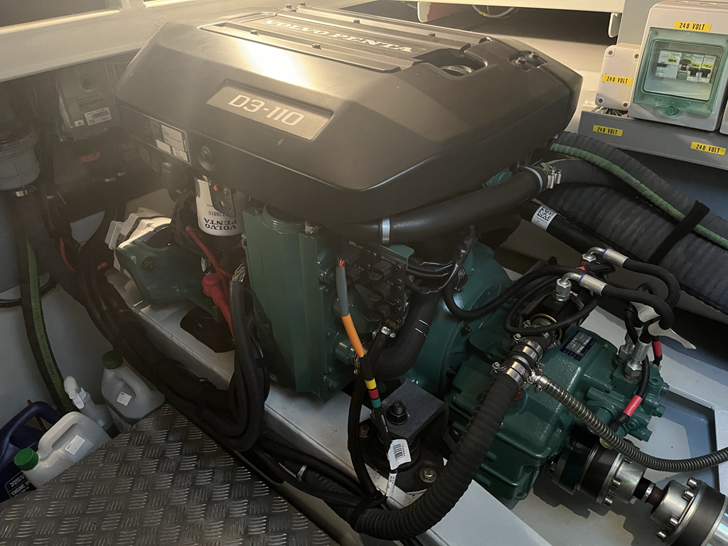 foto: 39 Linssen Grand Sturdy 470 Sedan Wheelhouse