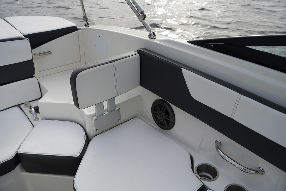 foto: 16 Sea Ray 19 SPX