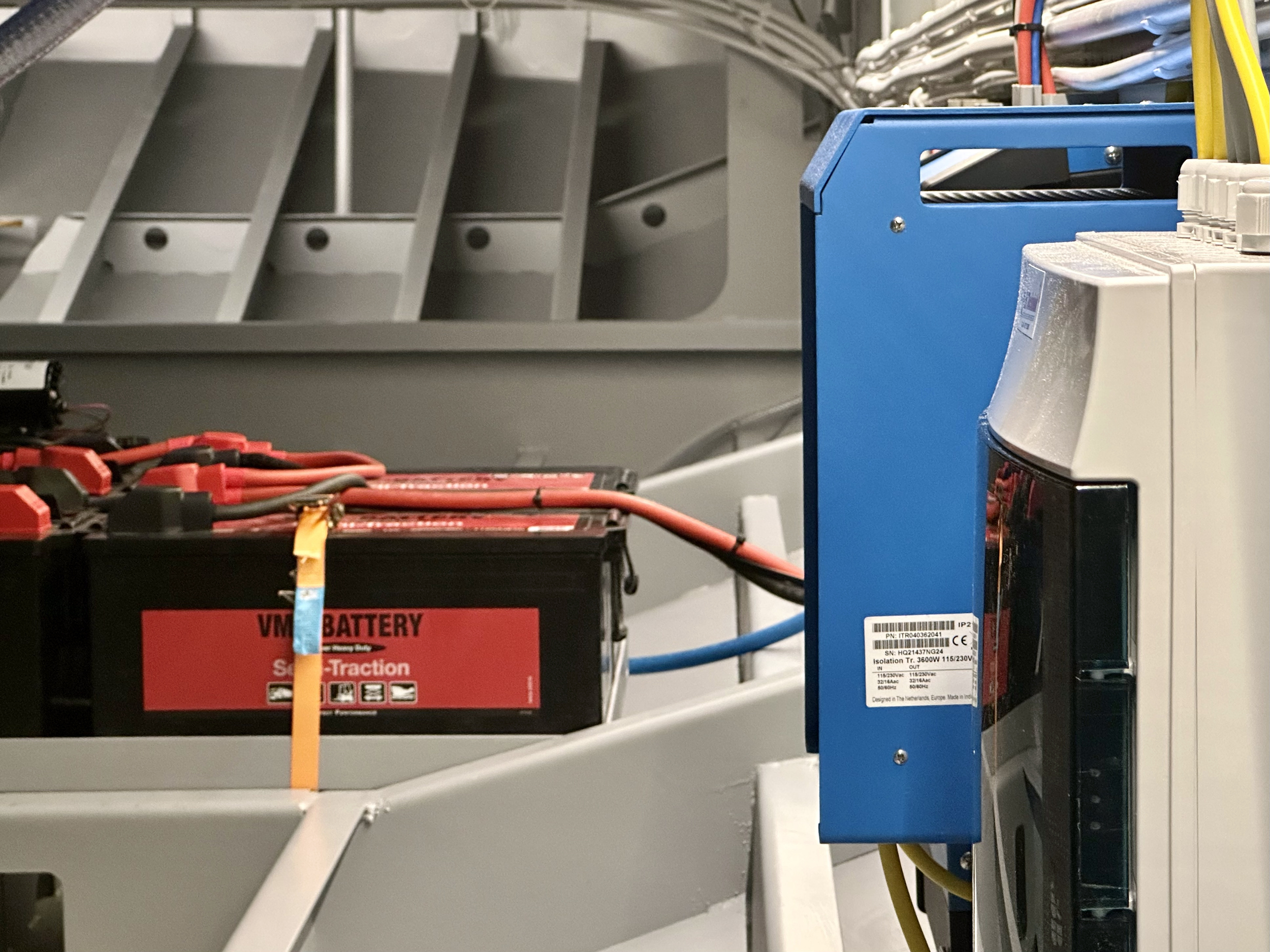 foto: 38 HOMESHIP VaarChalet In Amsterdam 1250D Luxe Houseboat