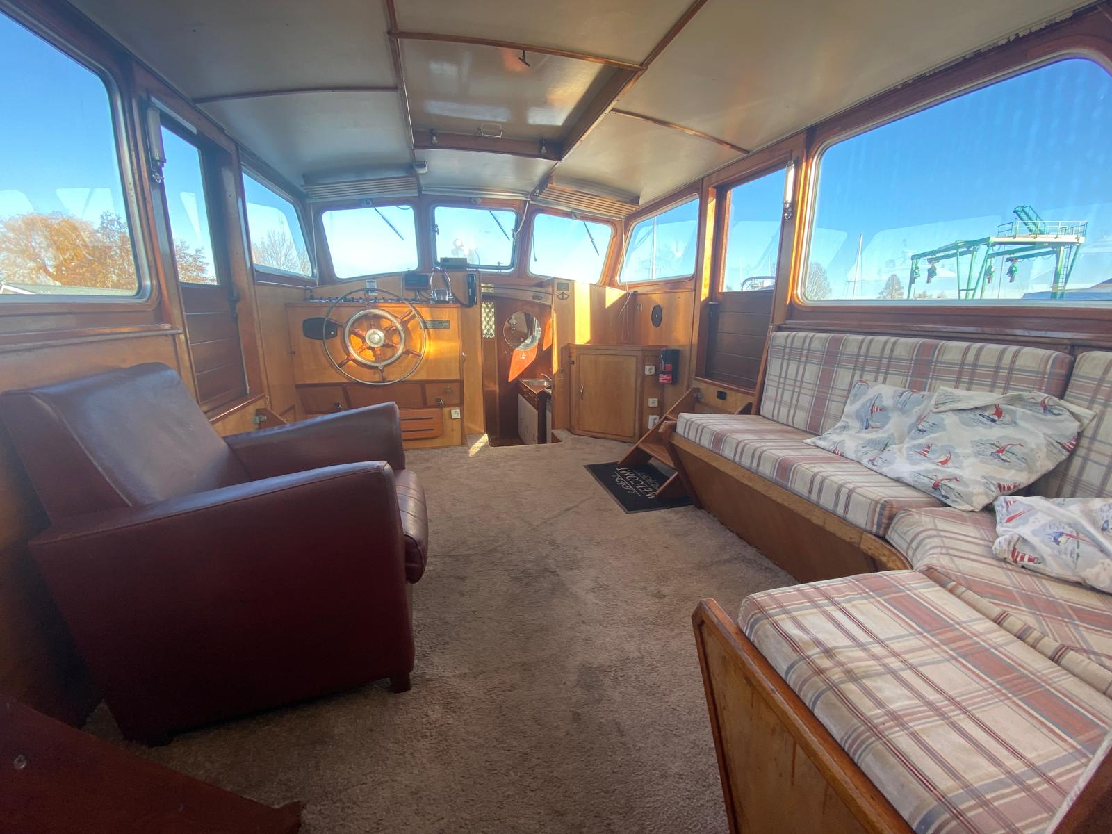 foto: 12 Combikruiser 1200 ( Woonschip met CV )