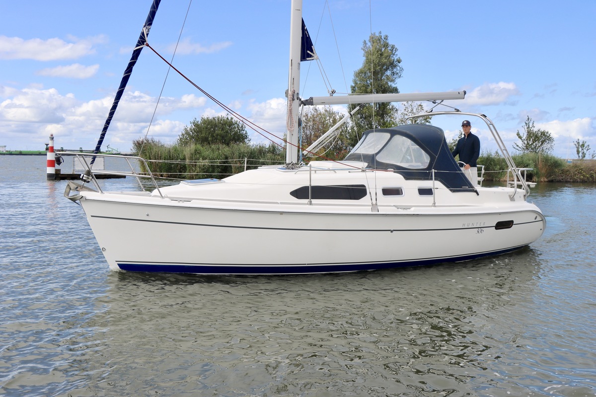 foto: 18 Hunter 306