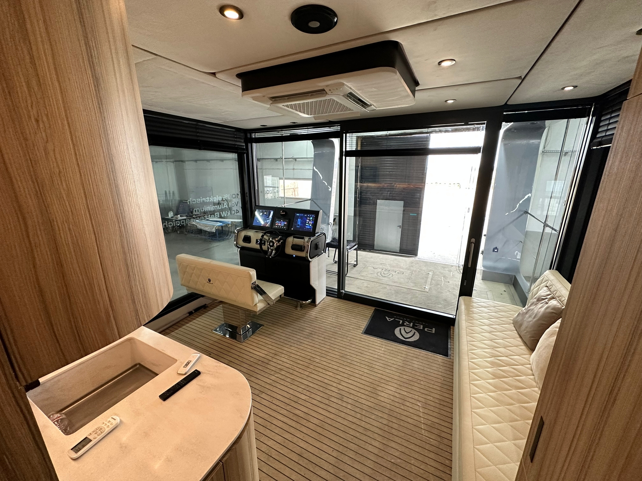 foto: 15 Perla E-vision 42