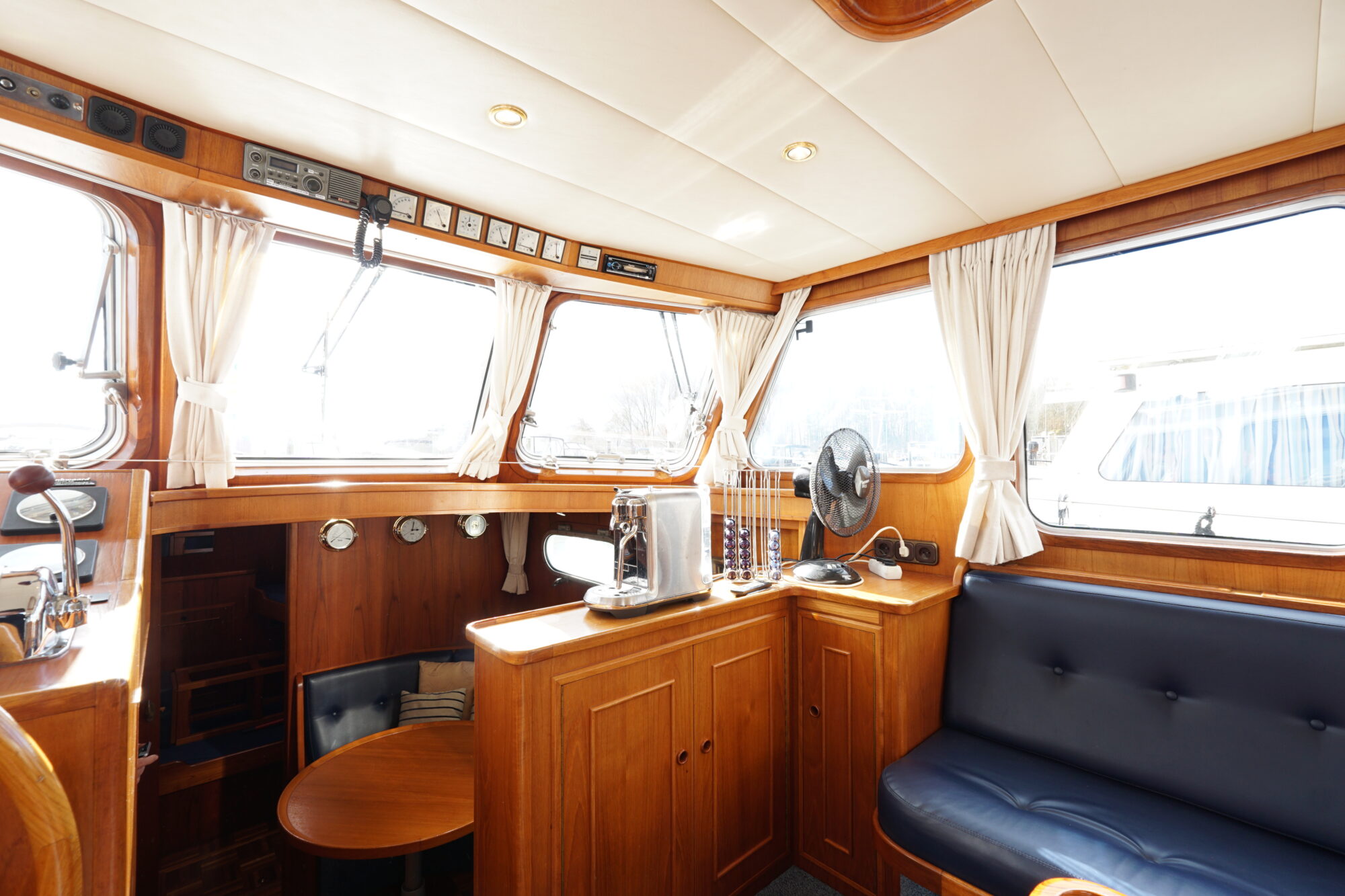 foto: 72 Damen Damen Pushy Cat 15.00 AK Cabrio