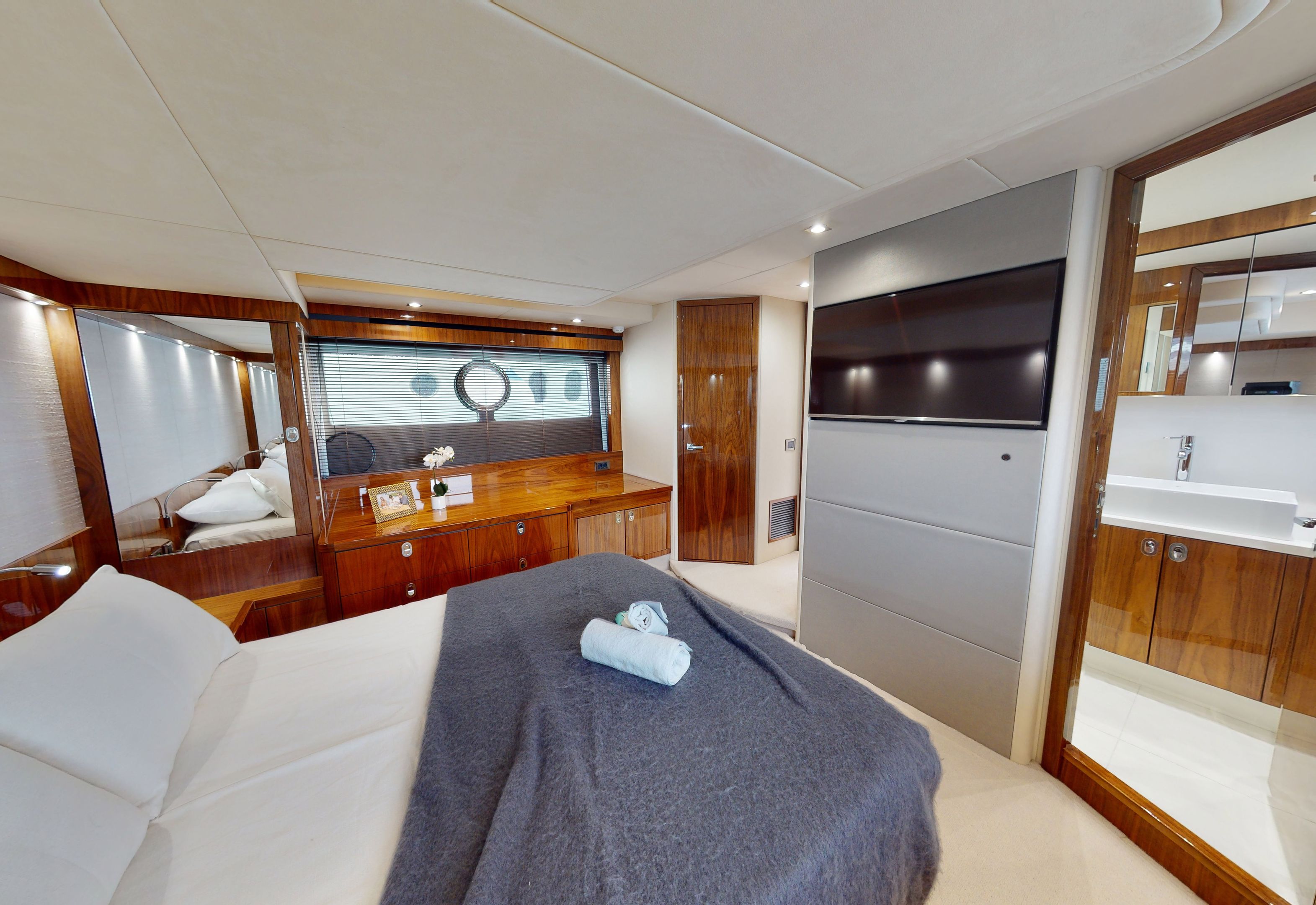 foto: 20 Sunseeker 65 Manhattan