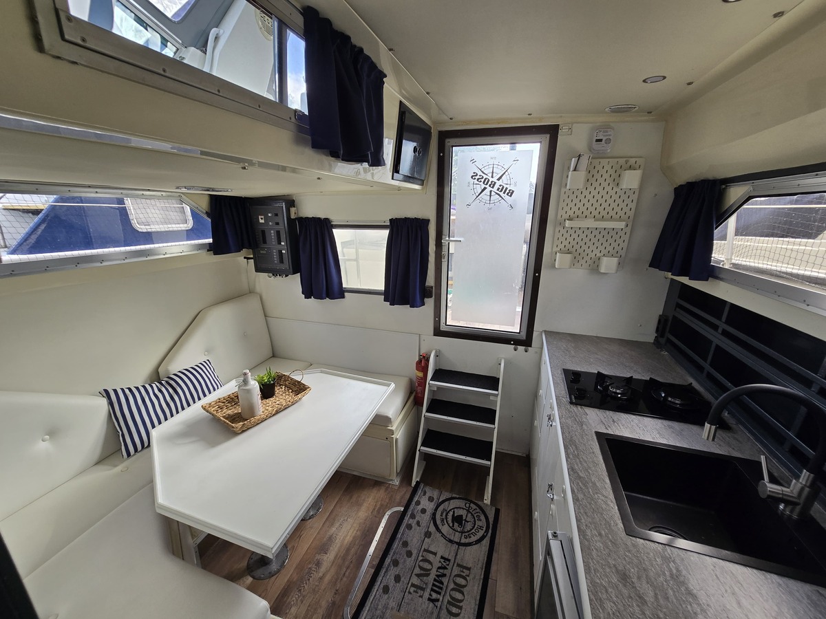 foto: 8 Fairline  32 Phantom